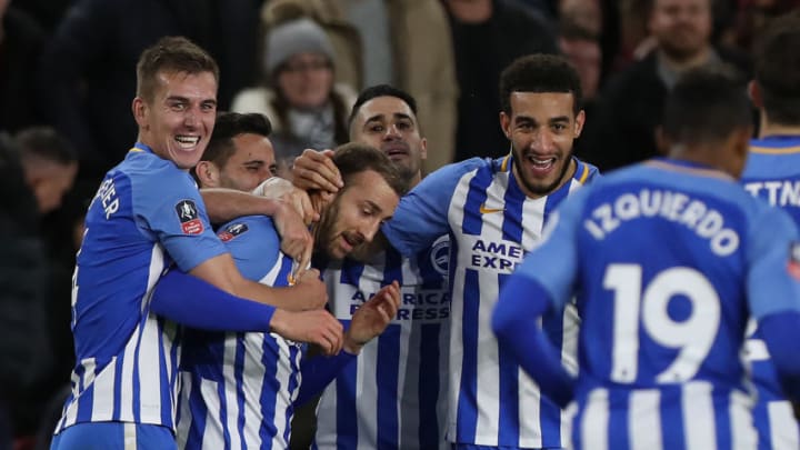 MIDDLESBROUGH, ENGLAND – JANUARY 27: Glenn Murray of Brighton and Hove Albion is congratulated by team mates after scoring the winning goal during the The Emirates FA Cup Fourth Round match between Middlesbrough v Brighton and Hove Albion at Riverside Stadium on January 27, 2018 in Middlesbrough, England. (Photo by Ian MacNicol/Getty Images)