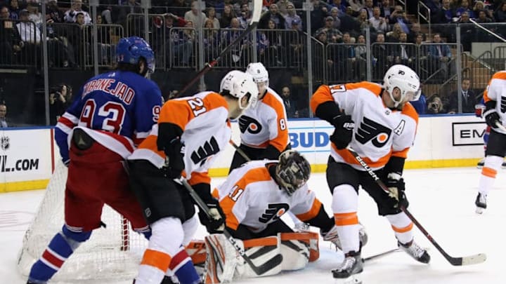 NEW YORK, NEW YORK - JANUARY 29: Anthony Stolarz #41 of the Philadelphia Flyers makes the second period save against the New York Rangers at Madison Square Garden on January 29, 2019 in New York City. The Flyers shut-out the Rangers 1-0.(Photo by Bruce Bennett/Getty Images)
