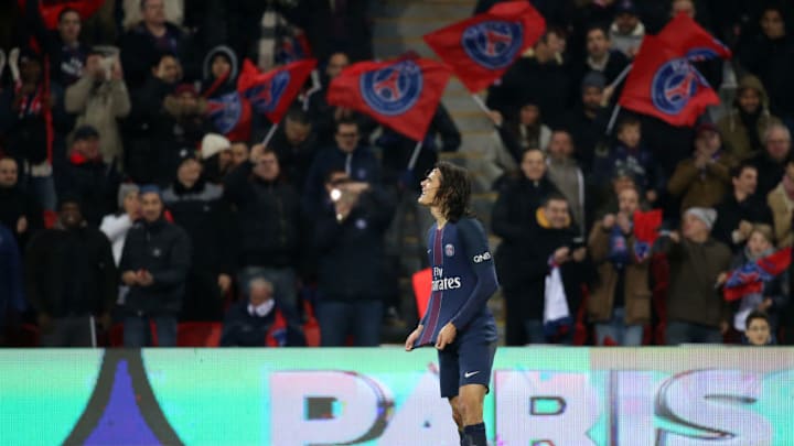 PARIS, FRANCE - NOVEMBER 6: Edinson Cavani of PSG celebrates his second goal during the French Ligue 1 match between Paris Saint-Germain (PSG) and Stade Rennais FC (Rennes) at Parc des Princes stadium on November 6, 2016 in Paris, France. (Photo by Jean Catuffe/Getty Images )