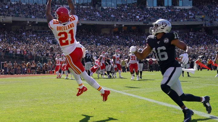 Bashaud Breeland #21 of the Kansas City Chiefs intercepts this pass (Photo by Thearon W. Henderson/Getty Images)