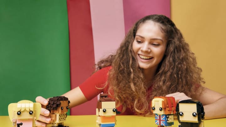 Discover LEGO's new Spice Girls BrickHeadz set.