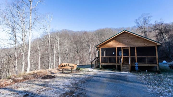 The log cabin home of Vangie Stephens and Tommy Stephens in Cherokee designed by Vangie.How Stephens Mb36 01172019