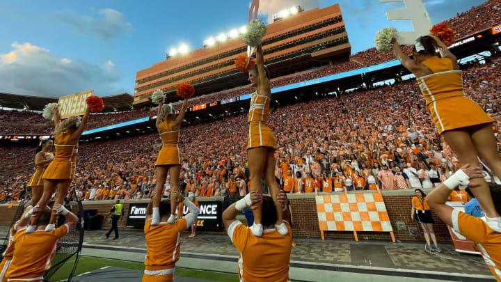 Tennessee cheerleaders during the NCAA college football game against Akron on Saturday, September 17, 2022 in Knoxville, Tenn.Utvakron0917