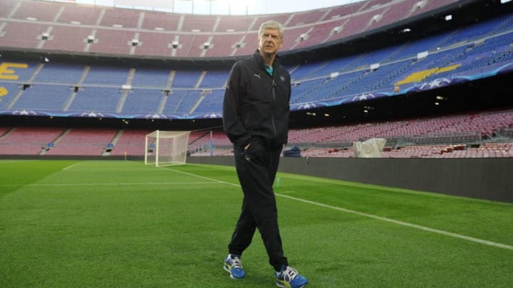 BARCELONA, SPAIN - MARCH 15: Arsene Wenger the Arsenal Manager checks out the pitch before the Arsenal Press Conference at Camp Nou on March 15, 2016 in Barcelona, Spain. (Photo by David Price/Arsenal FC via Getty Images)