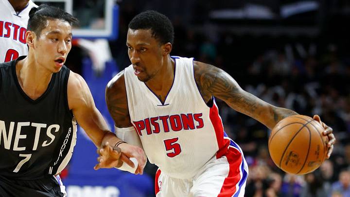 AUBURN HILLS, MI - MARCH 30: Kentavious Caldwell-Pope #5 of the Detroit Pistons drives around Jeremy Lin #7 of the Brooklyn Nets during the first half at the Palace of Auburn Hills on March 30, 2017 in Auburn Hills, Michigan. NOTE TO USER: User expressly acknowledges and agrees that, by downloading and or using this photograph, User is consenting to the terms and conditions of the Getty Images License Agreement. (Photo by Gregory Shamus/Getty Images)