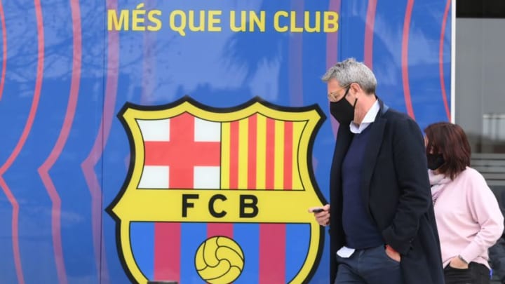 Spanish lawyer Jorge Navarro leaves the offices FC Barcelona. (Photo by LLUIS GENE / AFP) (Photo by LLUIS GENE/AFP via Getty Images)