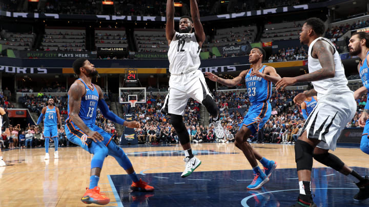 MEMPHIS, TN – FEBRUARY 14: Tyreke Evans #12 of the Memphis Grizzlies handles the ball against the Oklahoma City Thunder on February 14, 2018 at FedExForum in Memphis, Tennessee. NOTE TO USER: User expressly acknowledges and agrees that, by downloading and or using this photograph, User is consenting to the terms and conditions of the Getty Images License Agreement. Mandatory Copyright Notice: Copyright 2018 NBAE (Photo by Joe Murphy/NBAE via Getty Images)