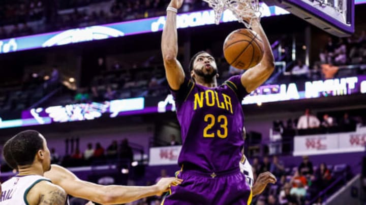 Feb 8, 2017; New Orleans, LA, USA; New Orleans Pelicans forward Anthony Davis (23) dunks against the Utah Jazz during the second quarter at the Smoothie King Center. Mandatory Credit: Derick E. Hingle-USA TODAY Sports