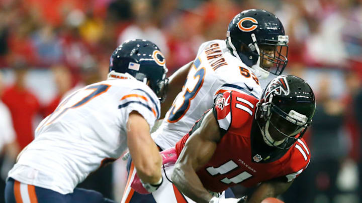 ATLANTA, GA - OCTOBER 12: Julio Jones #11 of the Atlanta Falcons fails to pull in this reception against Darryl Sharpton #53 and Chris Conte #47 of the Chicago Bears at Georgia Dome on October 12, 2014 in Atlanta, Georgia. (Photo by Kevin C. Cox/Getty Images)