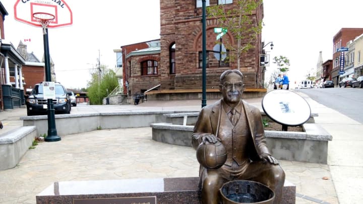 Dr Naismith statue