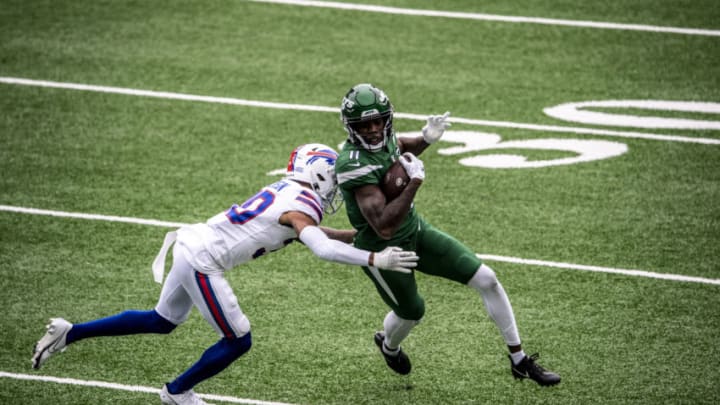 EAST RUTHERFORD, NJ - OCTOBER 25: Denzel Mims #11 of the New York Jets runs with the ball during a game against the Buffalo Bills at MetLife Stadium on October 25, 2020 in East Rutherford, New Jersey. (Photo by Benjamin Solomon/Getty Images)