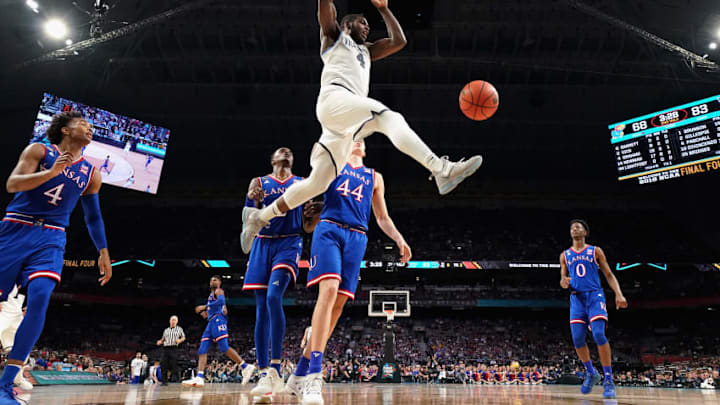 SAN ANTONIO, TX - MARCH 31: Eric Paschall