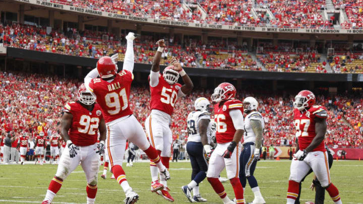 KANSAS CITY, MO - SEPTEMBER 30: Tamba Hali