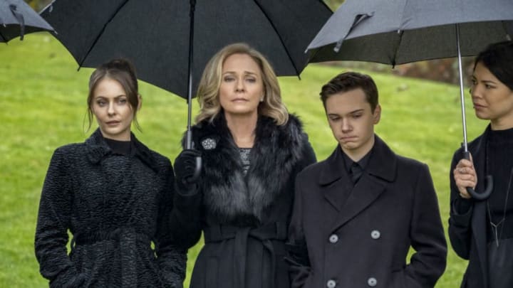 Arrow -- "Fadeout" -- Image Number: AR810C_0123b.jpg -- Pictured (L-R): Willa Holland as Thea Queen, Susanna Thompson as Moira Queen, Jack Moore as William Clayton and Sea Shimooka as Emiko Queen -- Photo: Colin Bentley/The CW -- © 2020 The CW Network, LLC. All Rights Reserved.