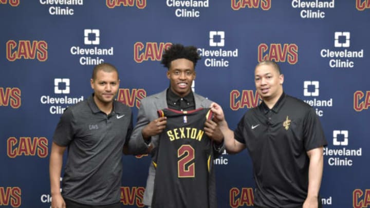 INDEPENDENCE, OH – JUNE 22: General manager Koby Altman and head coach Tyronn Lue of the Cleveland Cavaliers pose for a photo with Collin Sexton during a press conference on June 22, 2018 at the Cleveland Clinic Courts in Independence, Ohio. NOTE TO USER: User expressly acknowledges and agrees that, by downloading and/or using this photograph, user is consenting to the terms and conditions of the Getty Images License Agreement. Mandatory Copyright Notice: Copyright 2018 NBAE (Photo by David Liam Kyle/NBAE via Getty Images)