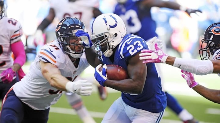 Oct 9, 2016; Indianapolis, IN, USA; Indianapolis Colts running back Frank Gore (23) runs against the Chicago Bears at Lucas Oil Stadium. Mandatory Credit: Thomas J. Russo-USA TODAY Sports