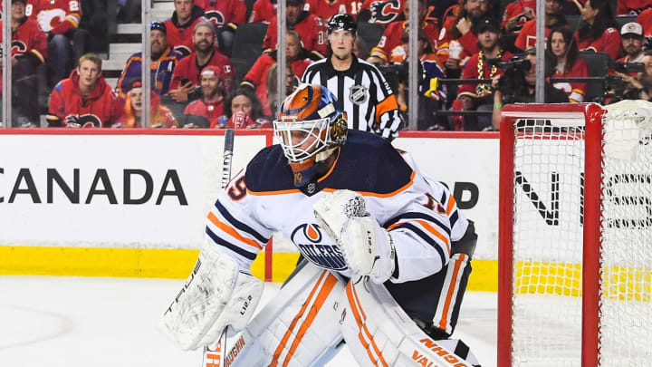 CALGARY, AB – MAY 18: Mikko Koskinen #19 of the Edmonton Oilers in action against the Calgary Flames during Game One of the Second Round of the 2022 Stanley Cup Playoffs at Scotiabank Saddledome on May 18, 2022 in Calgary, Alberta, Canada. (Photo by Derek Leung/Getty Images)