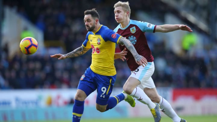 BURNLEY, ENGLAND - FEBRUARY 02: Danny Ings of Southampton is challenged by Ben Mee of Burnley during the Premier League match between Burnley FC and Southampton FC at Turf Moor on February 2, 2019 in Burnley, United Kingdom. (Photo by Alex Livesey/Getty Images)