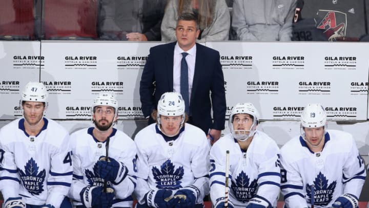 GLENDALE, ARIZONA - NOVEMBER 21: Head coach Sheldon Keefe of the Toronto Maple Leafs looks up from the bench during the first period of the NHL game against the Arizona Coyotes at Gila River Arena on November 21, 2019 in Glendale, Arizona. (Photo by Christian Petersen/Getty Images)