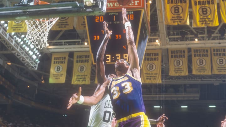 Kareem Abdul-Jabbar #33 of the Los Angeles Lakers