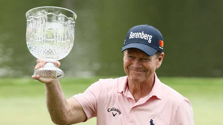 AUGUSTA, GA - APRIL 04: Tom Watson of the United States celebrates with the trophy after winning the Par 3 Contest prior to the start of the 2018 Masters Tournament at Augusta National Golf Club on April 4, 2018 in Augusta, Georgia. (Photo by Jamie Squire/Getty Images) AUGUSTA, GA - APRIL 04: Tom Watson of the United States celebrates with the trophy after winning the Par 3 Contest prior to the start of the 2018 Masters Tournament at Augusta National Golf Club on April 4, 2018 in Augusta, Georgia. (Photo by Jamie Squire/Getty Images)