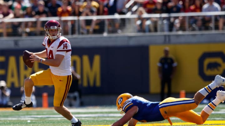 BERKELEY, CA - SEPTEMBER 23: Quarterback Sam Darnold