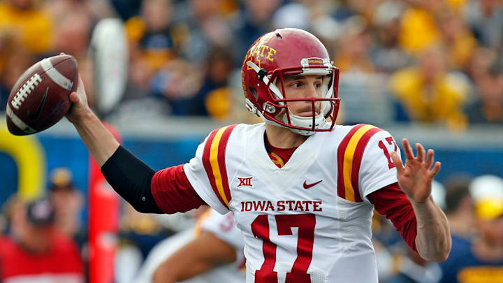 MORGANTOWN, WV – NOVEMBER 04: Kyle Kempt #17 of the Iowa State Cyclones looks to pass against the West Virginia Mountaineers at Mountaineer Field on November 04, 2017 in Morgantown, West Virginia. (Photo by Justin K. Aller/Getty Images)