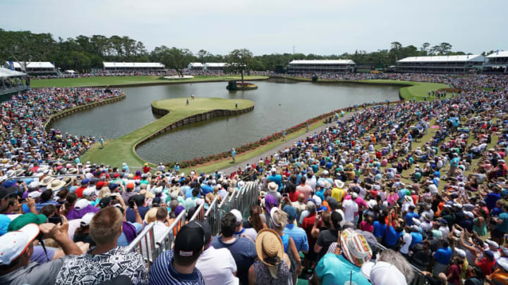 PONTE VEDRA BEACH, FL - MAY 12: Tiger Woods of the United States putts on the 17th green during the third round of THE PLAYERS Championship on the Stadium Course at TPC Sawgrass on May 12, 2018 in Ponte Vedra Beach, Florida. (Photo by Richard Heathcote/Getty Images)