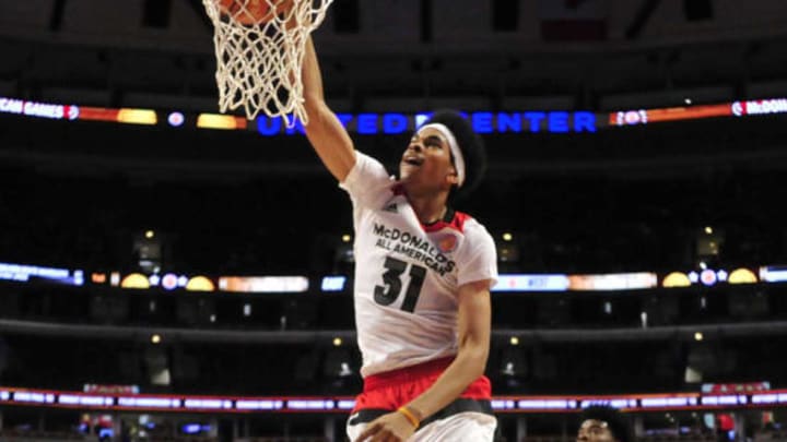 CHICAGO, IL - MARCH 30: Jarret Allen #31 of the West team dunks against the East team during the 2016 McDonalds's All American Game on March 30, 2016 at the United Center in Chicago, Illinois. (Photo by David Banks/Getty Images)