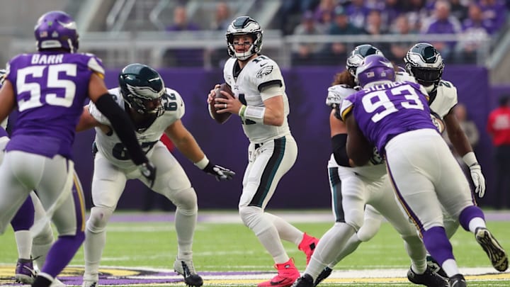 MINNEAPOLIS, MN – OCTOBER 13: Carson Wentz #11 of the Philadelphia Eagles looks for and open receiver In the first quarter against the Minnesota Vikings at U.S. Bank Stadium on October 13, 2019 in Minneapolis, Minnesota. (Photo by Adam Bettcher/Getty Images)