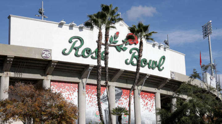PASADENA, CALIFORNIA - JANUARY 01: A general view of the stadium prior to the game between the Ohio State Buckeyes and the Utah Utes at Rose Bowl Stadium on January 01, 2022 in Pasadena, California. (Photo by Harry How/Getty Images)