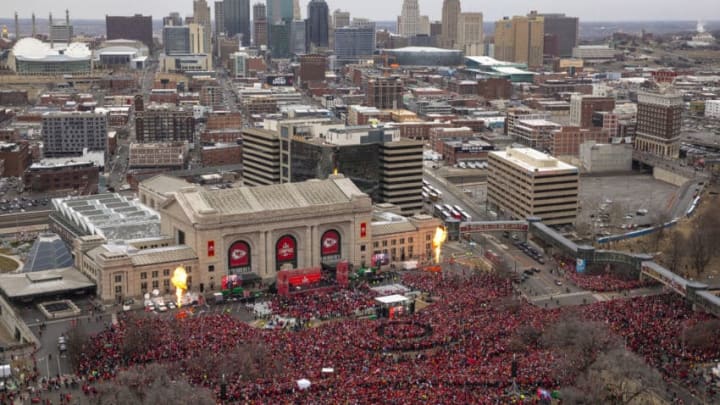 KANSAS CITY, MO - FEBRUARY 05: Kansas City Chiefs fans gathered at Union Station on February 5, 2020 in Kansas City, Missouri during the citys celebration parade for the Chiefs victory in Super Bowl LIV. (Photo by David Eulitt/Getty Images)