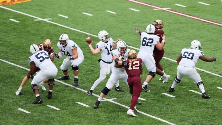 MINNEAPOLIS, MN – NOVEMBER 09: Sean Clifford #14 of the Penn State Nittany Lions attempts to pass the ball in the fourth quarter against the Minnesota Golden Gophers at TCFBank Stadium on November 9, 2019 in Minneapolis, Minnesota. The Minnesota Golden Gophers defeated the Penn State Nittany Lions 31-26 to remain undefeated.(Photo by Adam Bettcher/Getty Images)