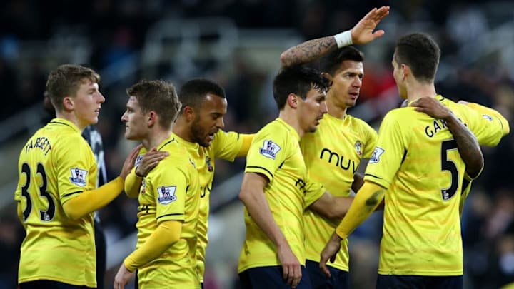 NEWCASTLE UPON TYNE, ENGLAND - JANUARY 17: Southampton players celebrate after the Barclays Premier League match between Newcastle United and Southampton at St James' Park on January 17, 2015 in Newcastle upon Tyne, England. (Photo by Jan Kruger/Getty Images)