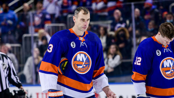 ELMONT, NEW YORK – JANUARY 30: Zdeno Chara #33 of the New York Islanders (Photo by Steven Ryan/Getty Images)