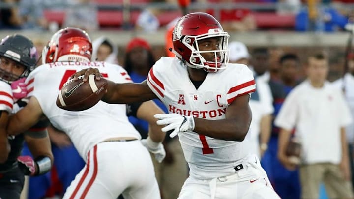 Oct 22, 2016; Dallas, TX, USA; Houston Cougars quarterback Greg Ward Jr. (1) passes against the SMU Mustangs during the first quarter at Gerald J. Ford Stadium. Mandatory Credit: Ray Carlin-USA TODAY Sports Oct 22, 2016; Dallas, TX, USA; Houston Cougars quarterback Greg Ward Jr. (1) passes against the SMU Mustangs during the first quarter at Gerald J. Ford Stadium. Mandatory Credit: Ray Carlin-USA TODAY Sports