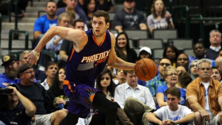 Oct 21, 2015; Dallas, TX, USA; Phoenix Suns forward Jon Leuer (30) during a game against the Dallas Mavericks at American Airlines Center. Phoenix won 99-87. Mandatory Credit: Ray Carlin-USA TODAY Sports