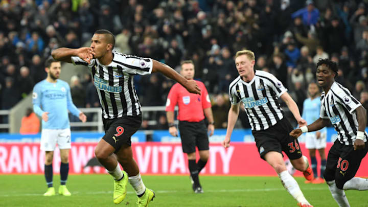 NEWCASTLE UPON TYNE, ENGLAND - JANUARY 29: Salomon Rondon of Newcastle United celebrates after scoring his team's first goal during the Premier League match between Newcastle United and Manchester City at St. James Park on January 29, 2019 in Newcastle upon Tyne, United Kingdom. (Photo by Stu Forster/Getty Images)