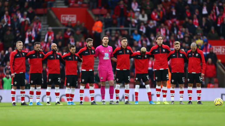 SOUTHAMPTON, ENGLAND – NOVEMBER 09: Players of Southampton participate in a minute silence during a ceremony in honor of Remembrance Day prior to the Premier League match between Southampton FC and Everton FC at St Mary’s Stadium on November 09, 2019 in Southampton, United Kingdom. (Photo by Jordan Mansfield/Getty Images)