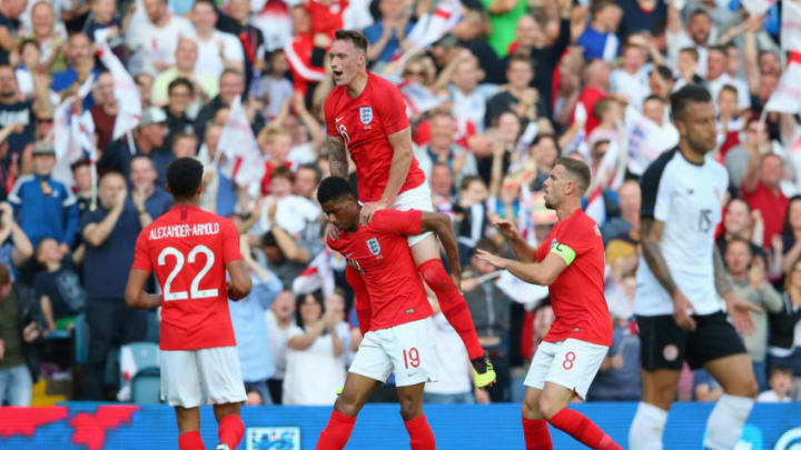 LEEDS, ENGLAND - JUNE 07: Marcus Rashford of England celebrates with Phil Jones, Jordan Henderson and Trent Alexander-Arnold of England during the International Friendly match between England and Costa Rica at Elland Road on June 7, 2018 in Leeds, England. (Photo by Alex Livesey/Getty Images)