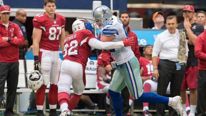 November 2, 2014: Arizona Cardinals safety Tyrann Mathieu (32) tries to bring down Dallas Cowboys tight end Jason Witten (82) after a catch during a football game between the Dallas Cowboys and Arizona Cardinals at AT