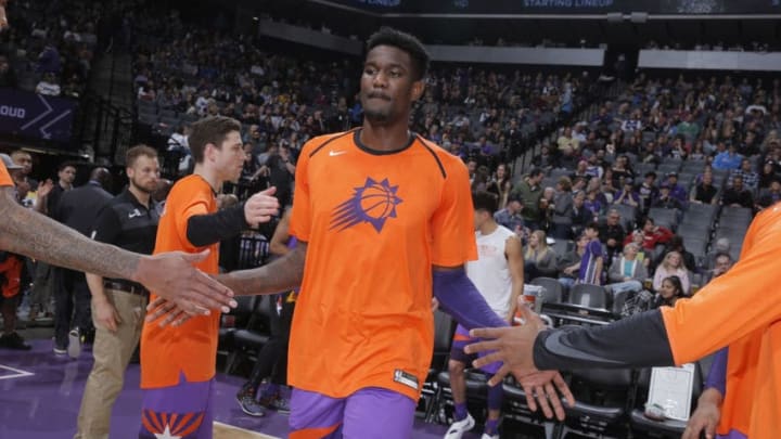 SACRAMENTO, CA - MARCH 23: Deandre Ayton #22 of the Phoenix Suns gets introduced into the starting lineup against the Sacramento Kings on March 23, 2019 at Golden 1 Center in Sacramento, California. NOTE TO USER: User expressly acknowledges and agrees that, by downloading and or using this photograph, User is consenting to the terms and conditions of the Getty Images Agreement. Mandatory Copyright Notice: Copyright 2019 NBAE (Photo by Rocky Widner/NBAE via Getty Images)