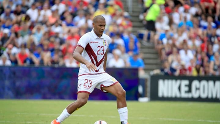 CINCINNATI, OHIO - JUNE 09: Salomon Rondon #23 of the Venezuela men's national team controls the ball in the first half of the game against the USA men's national team at Nippert Stadium on June 09, 2019 in Cincinnati, Ohio. (Photo by Andy Lyons/Getty Images)