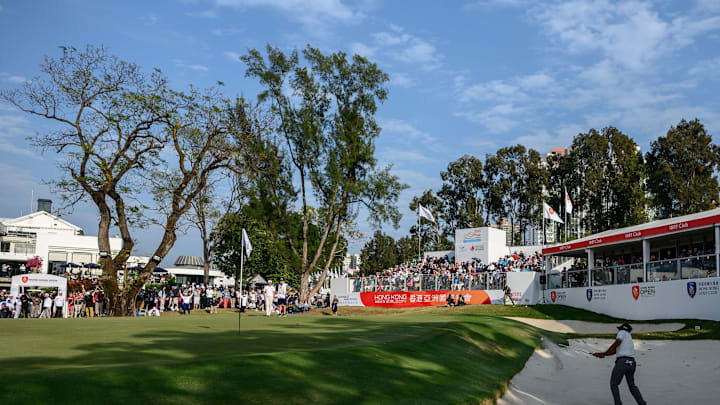 India’s Shiv Chawrasia (R) hits a bunker shot during the final round of the Hong Kong Open golf tournament at the Hong Kong Golf Club on January 12, 2020. (Photo by Philip FONG / AFP) (Photo by PHILIP FONG/AFP via Getty Images)