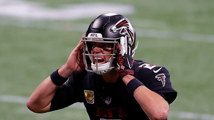 ATLANTA, GEORGIA - OCTOBER 11: Matt Ryan #2 of the Atlanta Falcons runs the offense against the Carolina Panthers during the second half at Mercedes-Benz Stadium on October 11, 2020 in Atlanta, Georgia. (Photo by Kevin C. Cox/Getty Images)