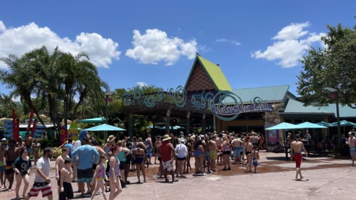 Waiting in line for food at Aquatica could be much better. Image courtesy Brian Miller