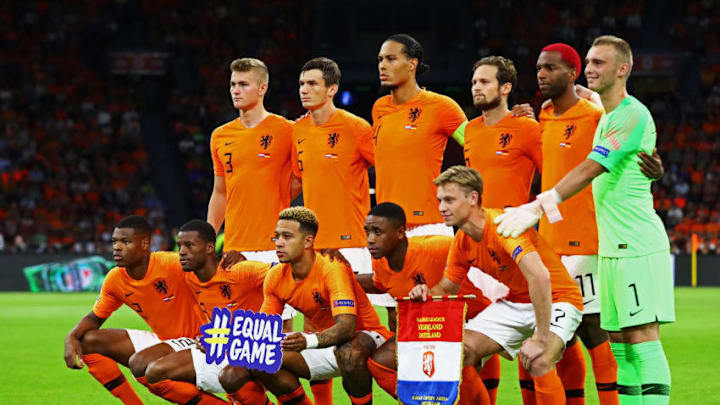 AMSTERDAM, NETHERLANDS - OCTOBER 13: The Netherlands team line up during the UEFA Nations League A group one match between Netherlands and Germany at Johan Cruyff Arena on October 13, 2018 in Amsterdam, Netherlands. (Photo by Dean Mouhtaropoulos/Getty Images)