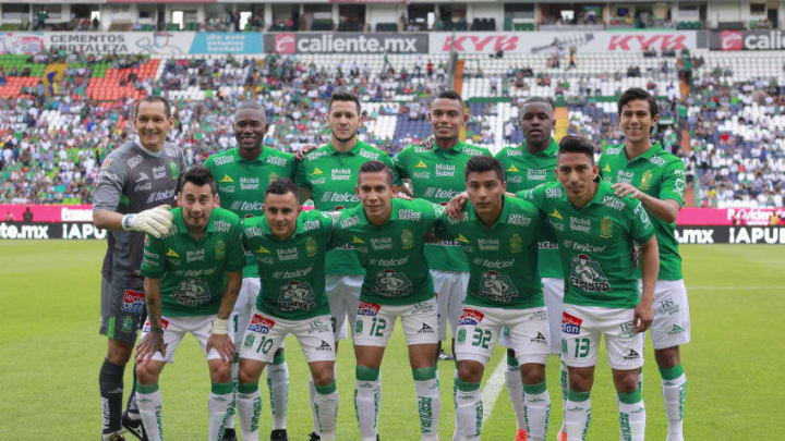 LEON, MEXICO - MAY 04: Players of Leon pose prior the 17th round match between Leon and Pachuca as part of the Torneo Clausra 2019 Liga MX at Leon Stadium on May 4, 2019 in Leon, Mexico. (Photo by Cesar Gomez/Jam Media/Getty Images)