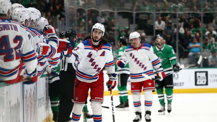 Mika Zibanejad of the New York Rangers celebrates his goal (Photo by Ronald Martinez/Getty Images)