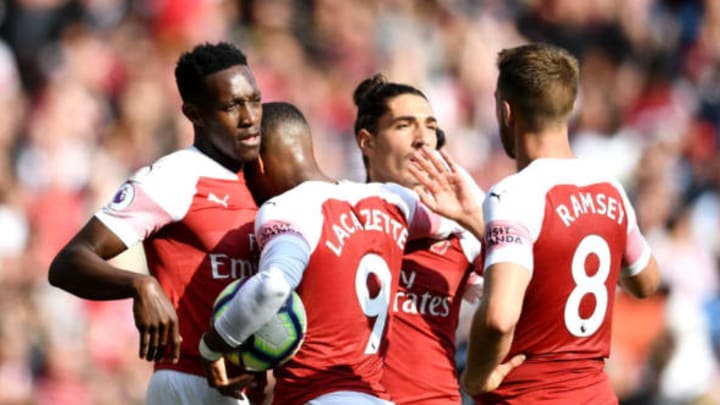 LONDON, ENGLAND – AUGUST 25: Danny Welbeck of Arsenal celebrates with teammates after he scores his sides third goal during the Premier League match between Arsenal FC and West Ham United at Emirates Stadium on August 25, 2018 in London, United Kingdom. (Photo by Clive Mason/Getty Images)